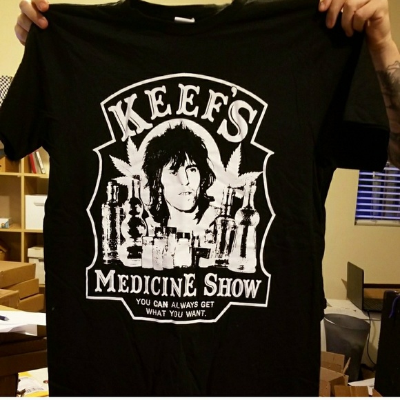 Other - Keef's Medicine Show black tshirt
